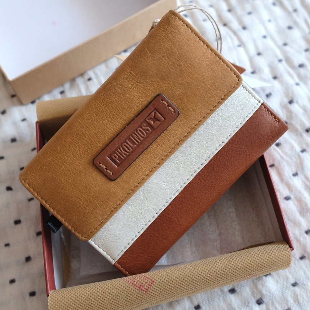Pikolinos Wallet - Brand New w/Box! - Perfect gift, never used